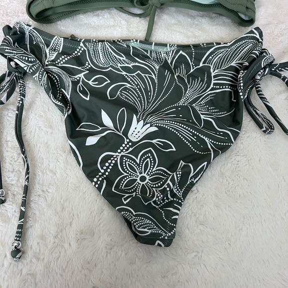 Cupshe Womens Bikini Set Olive Green Floral Lace Up Side Tie Size Large NWT - Picture 6 of 12
